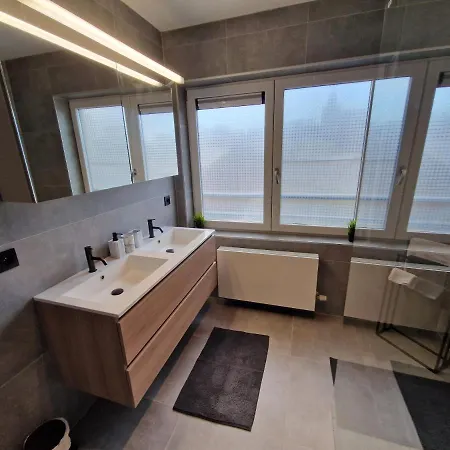 Luxueus, Ruim Op 350m Het Apartment
