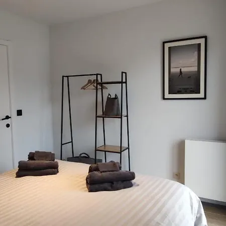 Luxueus, Ruim Op 350m Het * Ostend