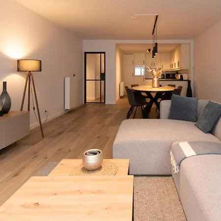 Luxueus, Ruim Op 350m Het * Ostende