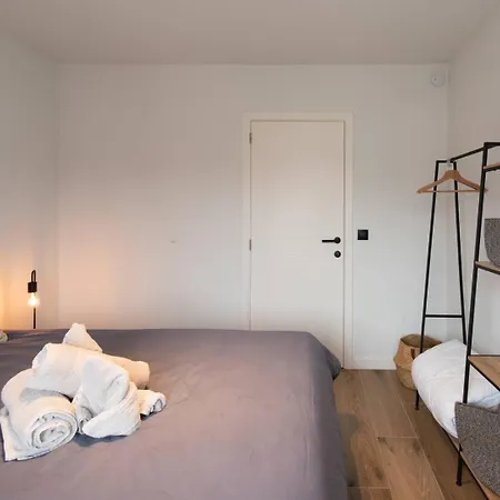 Apartament Luxueus, Ruim Op 350m Het