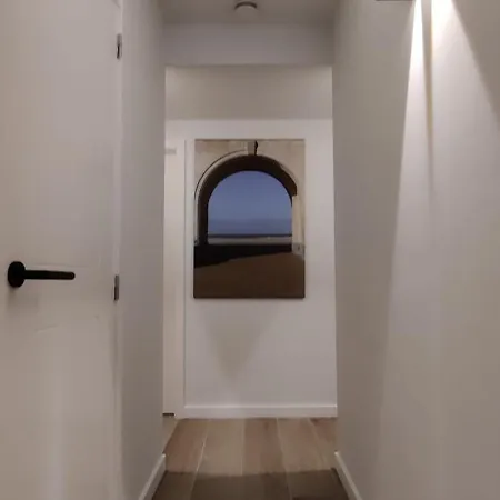 Luxueus, Ruim Op 350m Het דירה אוסטנדה